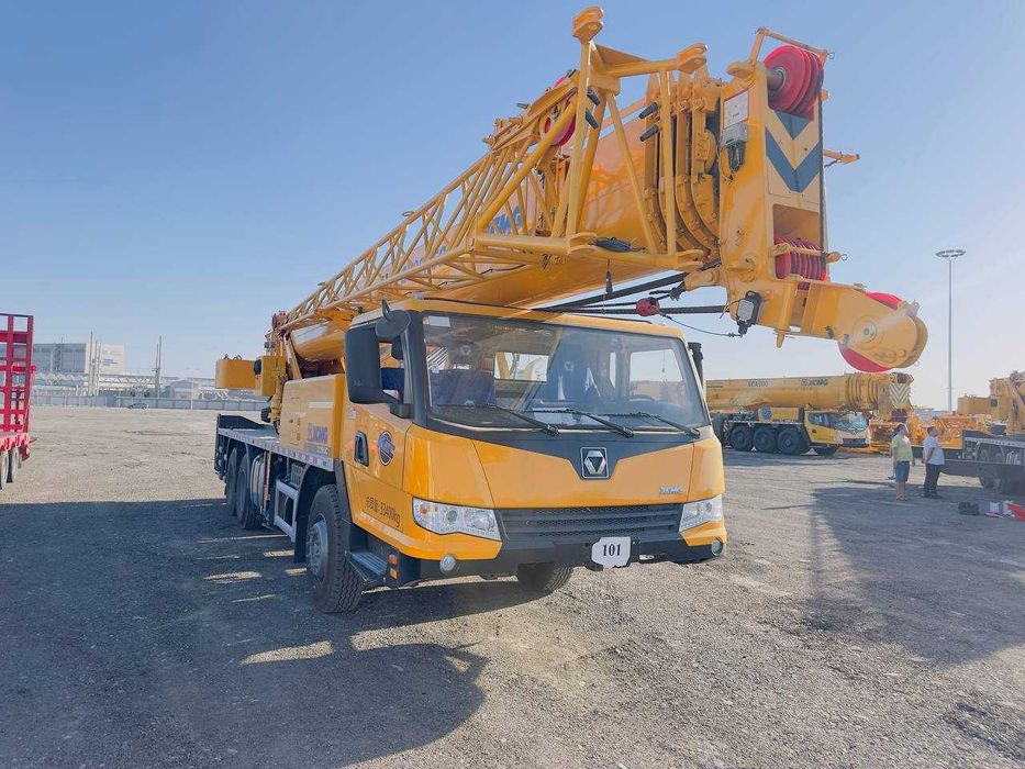Автокран QY30K5C Сотилади Янги