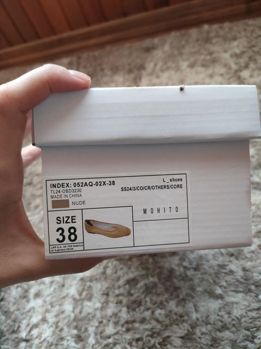 Отворени обувки балеринки MOHITO телесен цвят с камъни