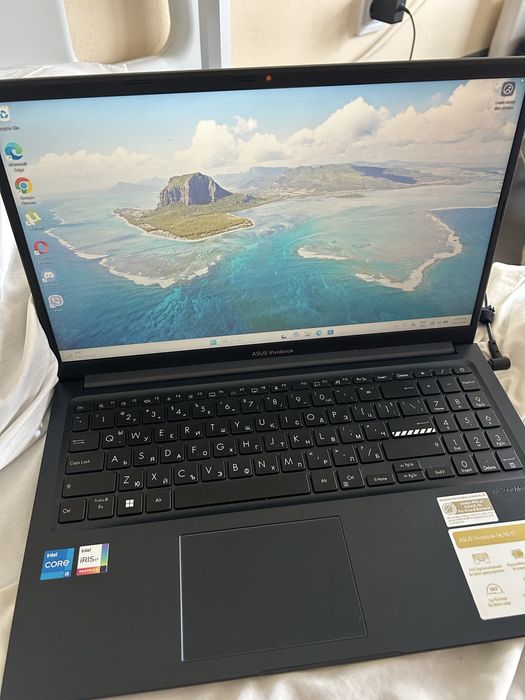 Лаптоп Asus Vivobook