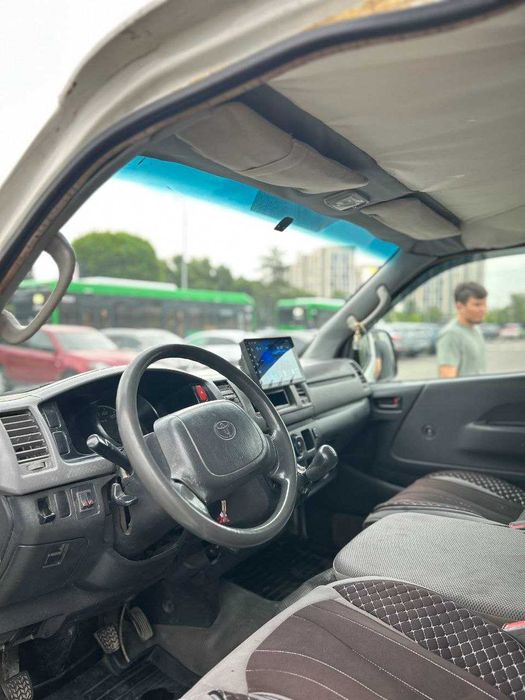 Toyota Hiace, 2007