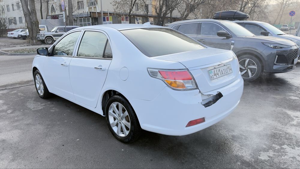 Автомобиль Geely GC7