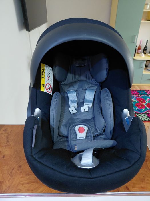 Vând scoică auto Cybex