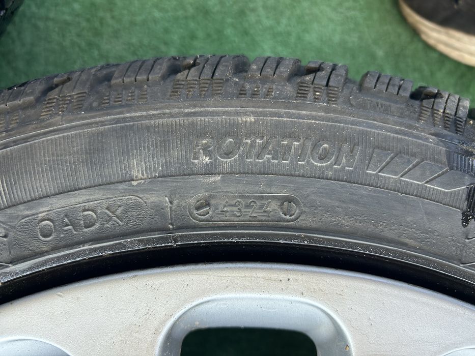 5х112 17 оргинални mercedes ET 38 със зимни гуми