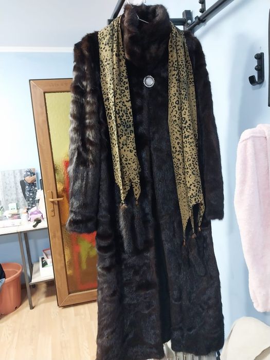 Продам норковую шубу срочно