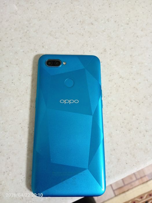 Продам смартфон Oppo a12