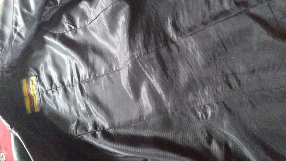 Женский кожаный пиджак