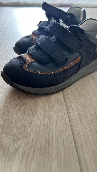 Продам детские ботиночки на мальчика!