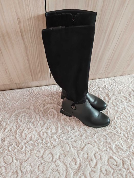 Дамски ботуши нови