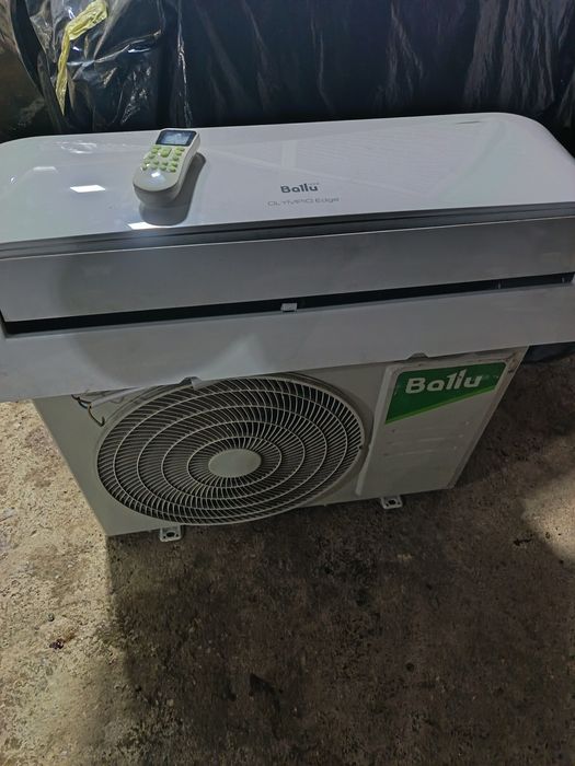 Продам кондиционер 12  в хорошем состоянии