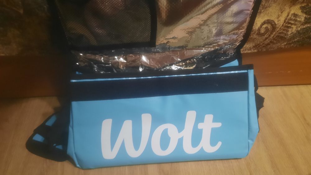Термоконтейнер Wolt