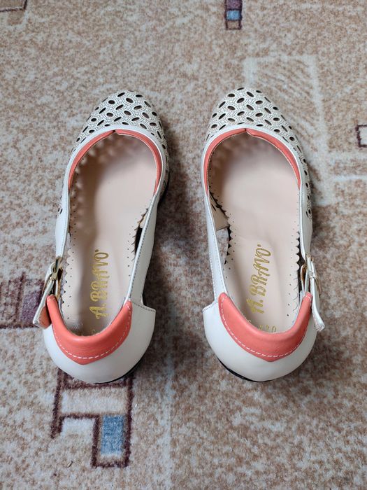 Продам летние открытые туфли