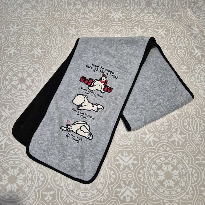 Шалове и пухена шапка