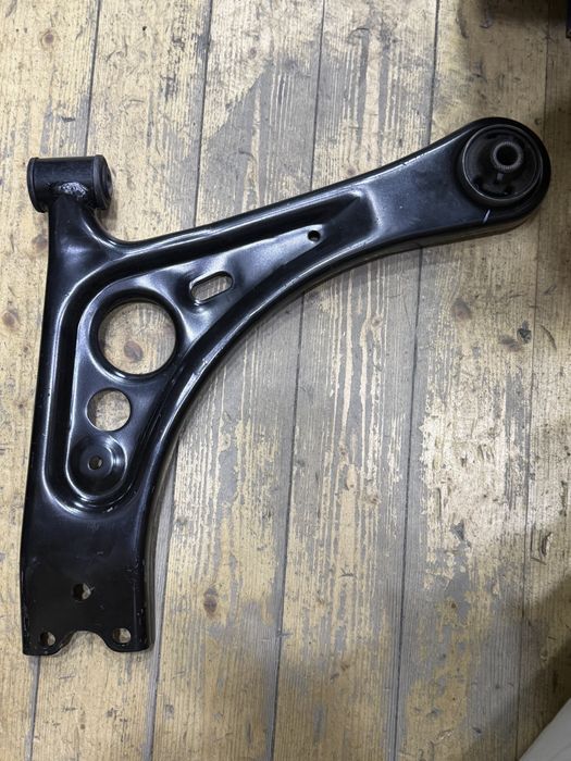 Рычаг подвески на BYD