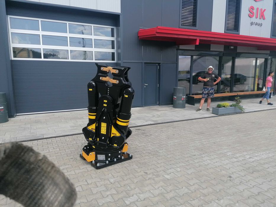 Foarfeci de Demolare MB CRUSHER PT1150 pt Excavator Recomandat 12-19 T