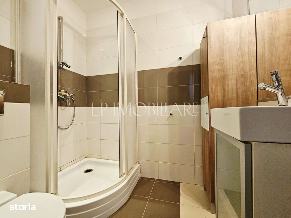 Apartament 4 camere de vanzare - Iancu Nicolae, Pipera