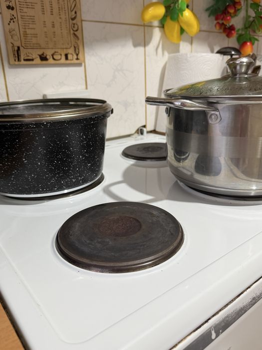 Продам холодильник и плиту