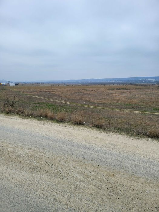 Teren intravilan de vanzare Maracineni