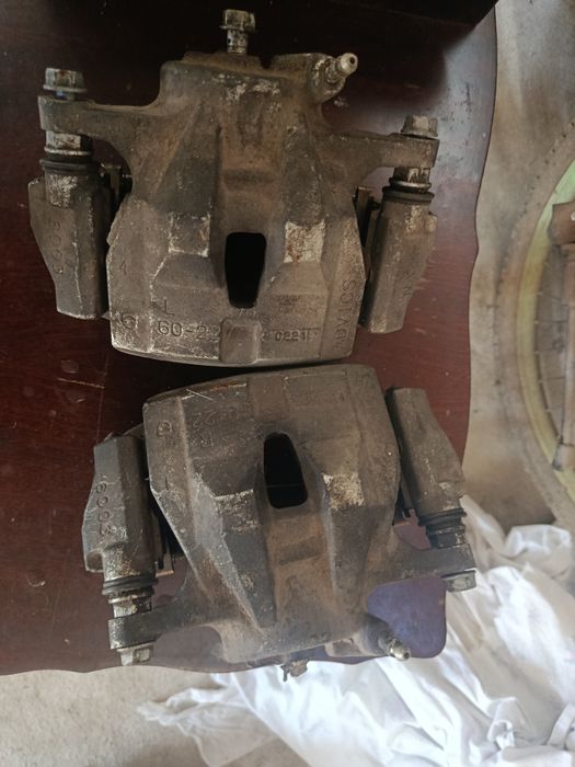 Автозапчасти на Камри 40