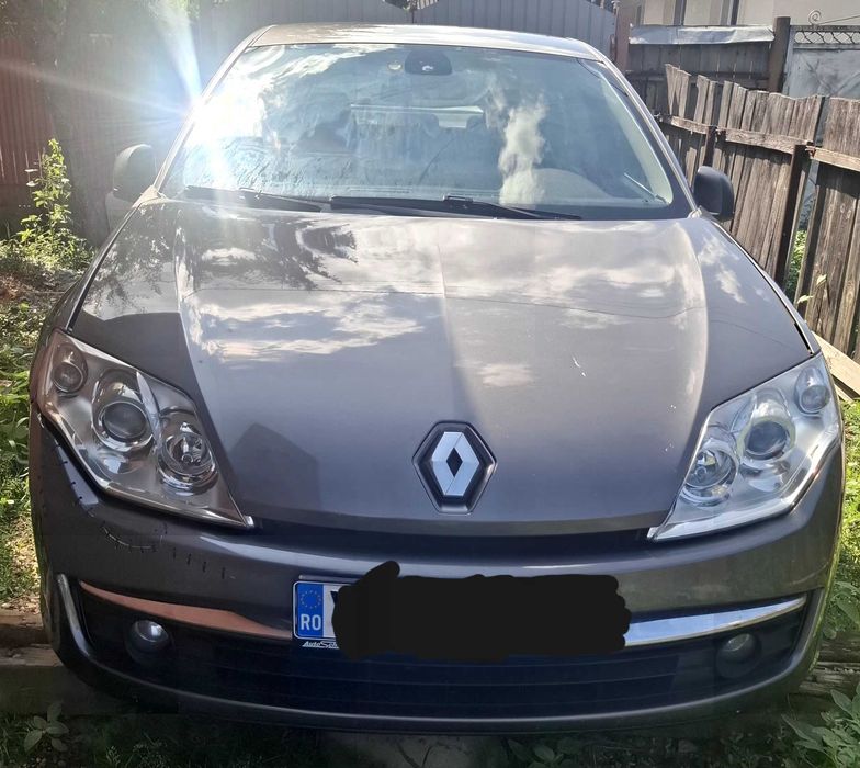 Vând mașină Renault laguna 3