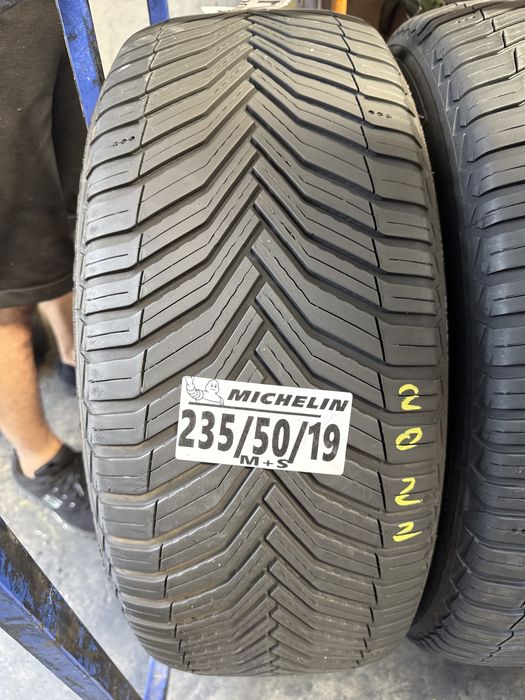 235/50/19 Michelin M+S