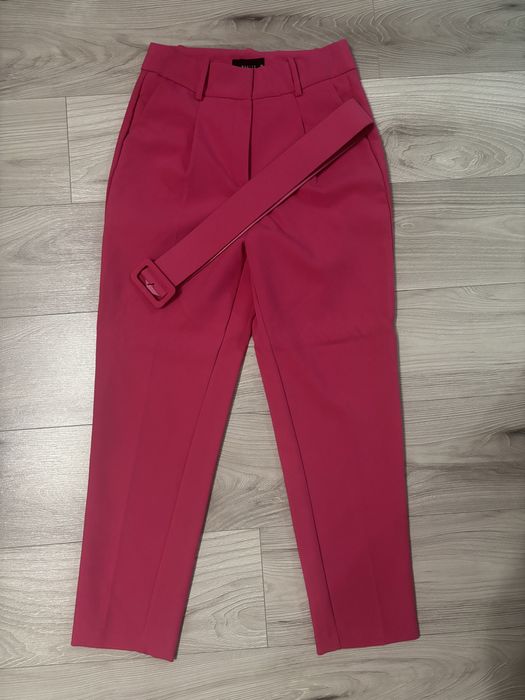 Пролетен панталон MOHITO р-р 38