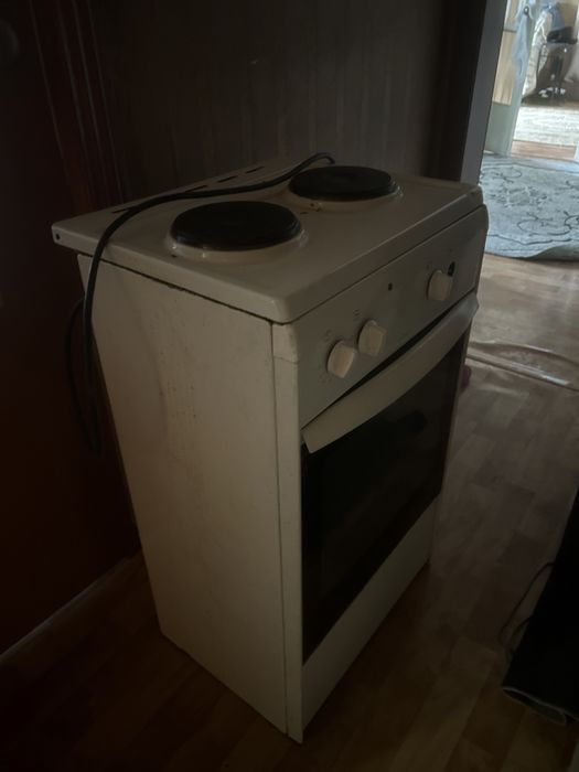 Продам плиту духовка не работает