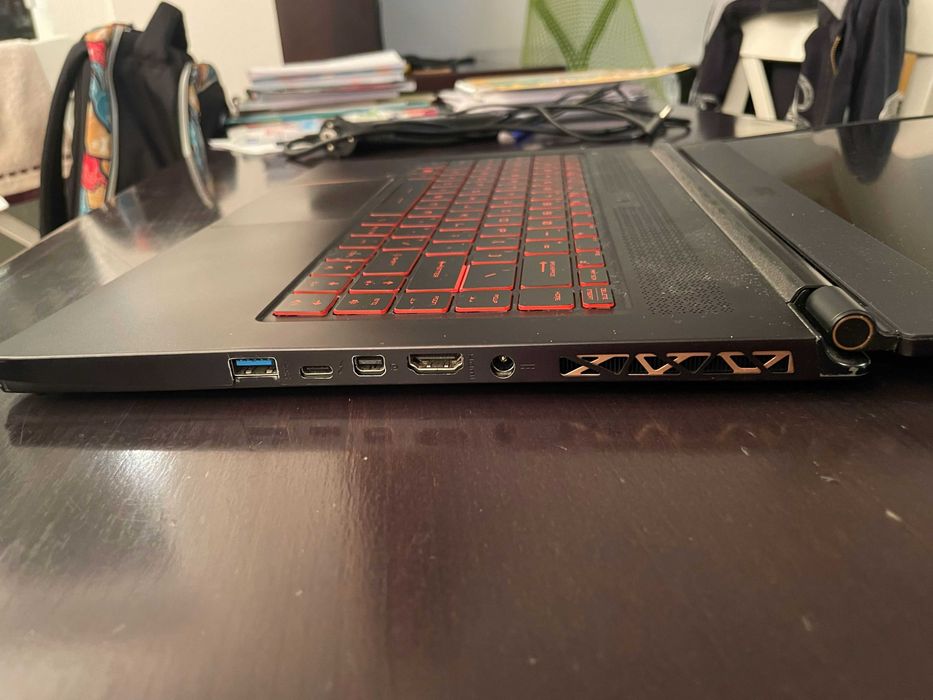 MSI GS65 Stealth Thin 8RF - геймърски лаптоп