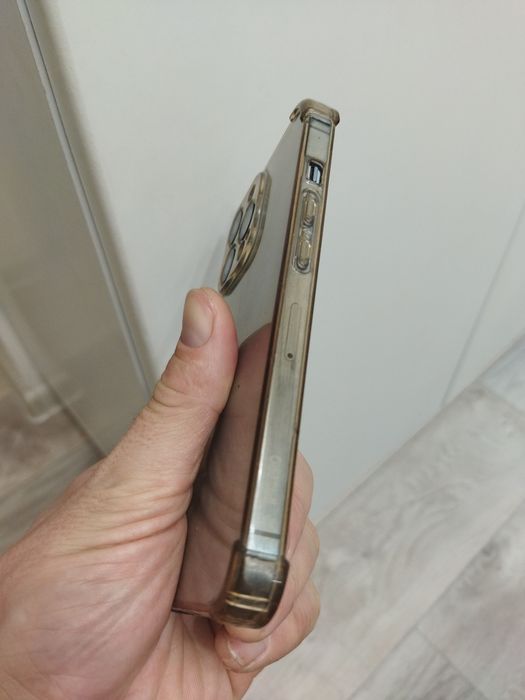 Продам айфон 13 про