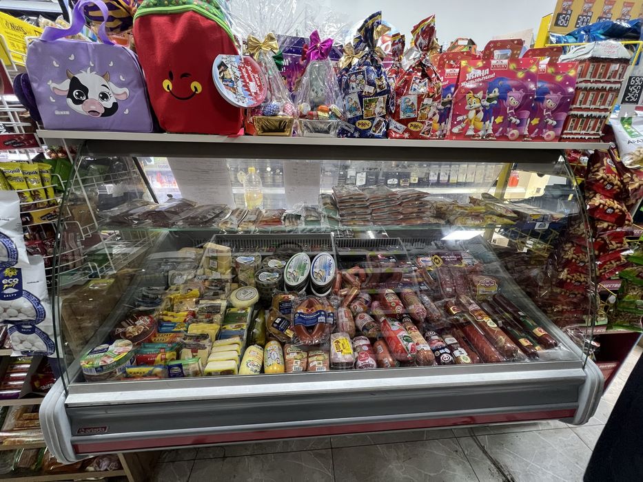 Витринный  холодильник