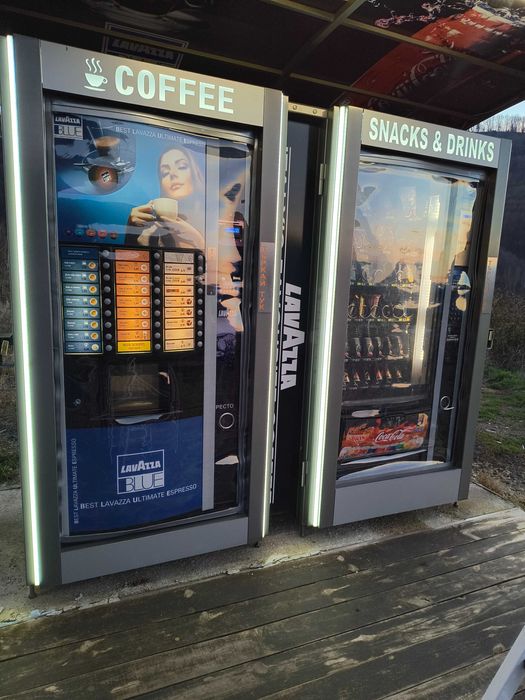 Ветроупорни завеси за навеси