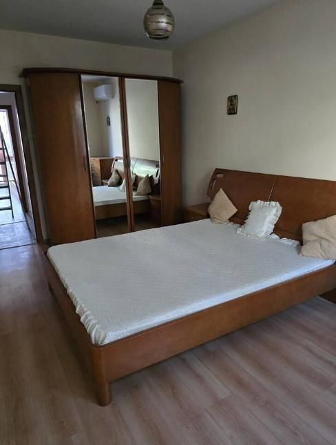 Дава се под наем Многостаен апартамент в Пловдив, Каменица 1 - 142 кв.м за 1000 € - Снимка #3