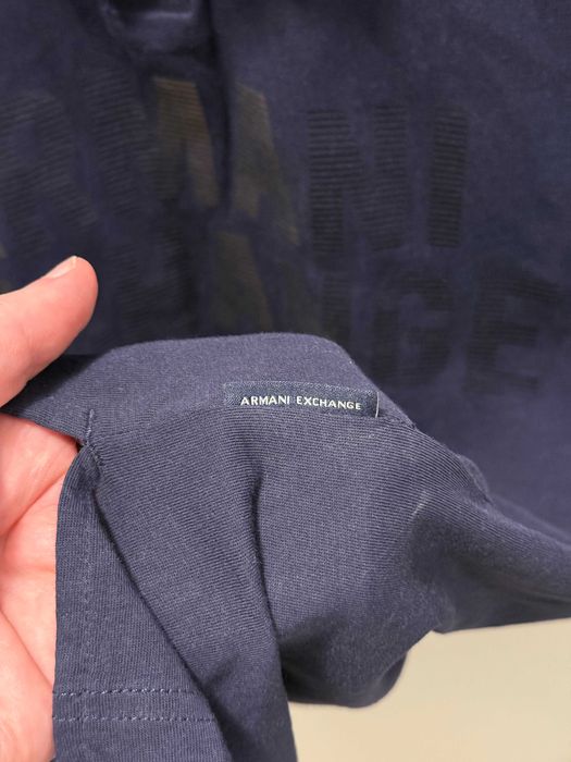 Vând tricou Armani Exchange, NOU și ORIGINAL, adus din SUA, mărimea M