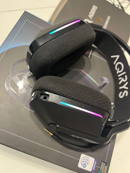 Vand casti gaming AQIRYS ALYA Version 2.0,  foarte buna , aproape noi