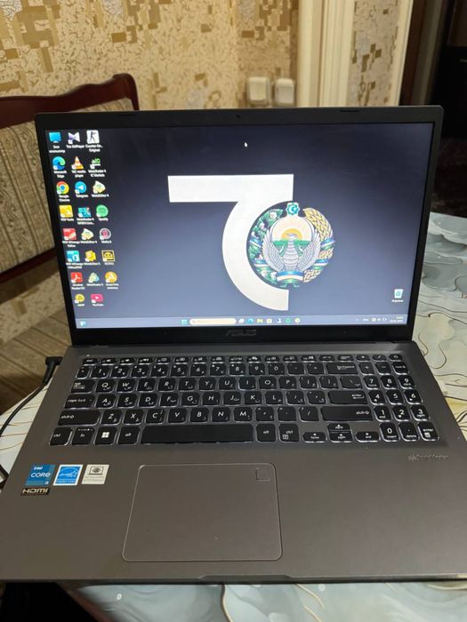 ASUS Noutbuk – i3 11-avlod | 16GB RAM | SSD + HDD