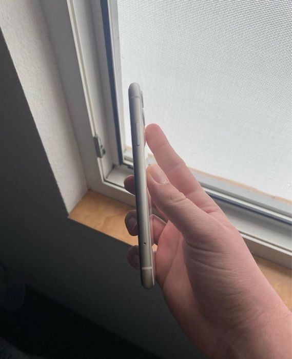 Iphone 11 alb perfect