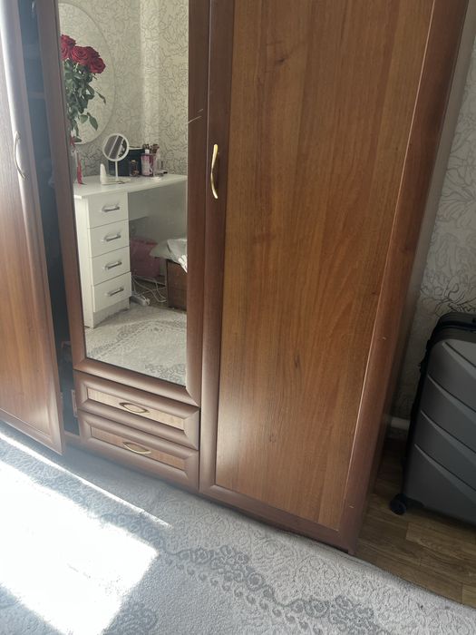 Продам шкаф 55000 тг