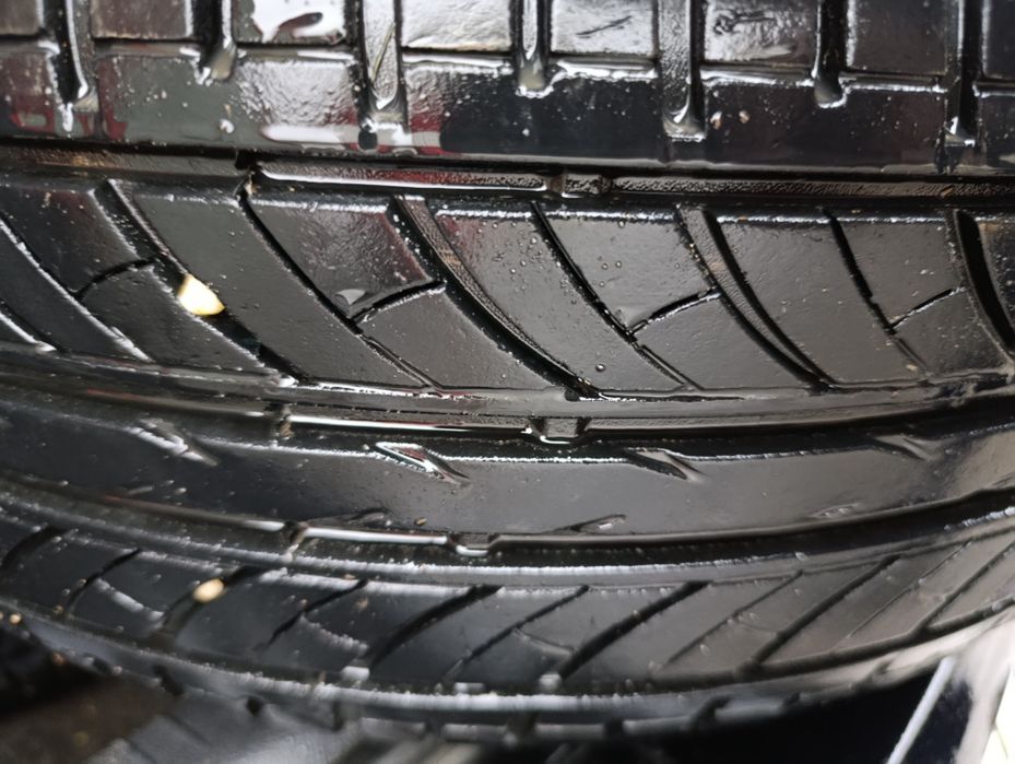 Cauciucuri+Jante aluminiu R 15 Originale Volskwagen