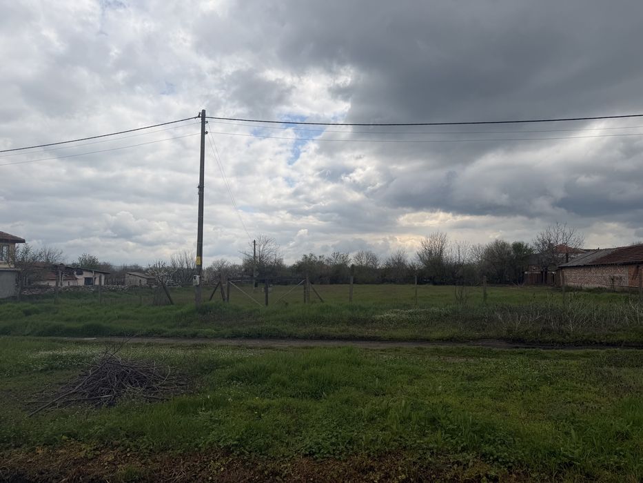 Парцел с ток и вода в гр.Кермен