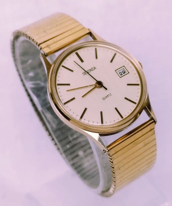 Ceas de damă Sekonda cu quartz, carcasă și curea din oțel inoxidabil.