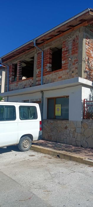 Дава се под наем Склад в Смолян, Горно Райково - 90 кв.м за 255 € - Снимка #1