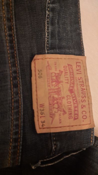 Blugi bărbătești Levis