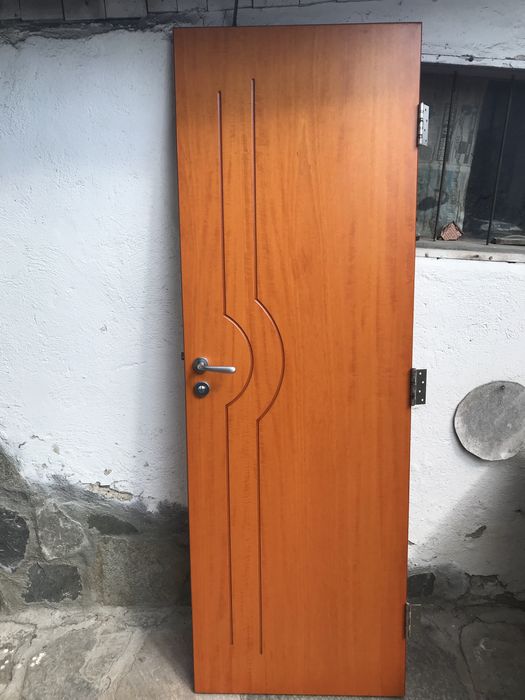 Интериорна врата