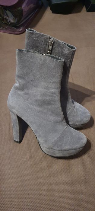 Botine piele intoarsa dama