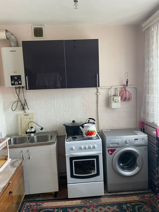 Аскарованын бойында Этаж үй сатылады