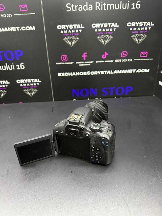 Canon EOS 800D + Obiectiv Canon Ultrasonic 100mm