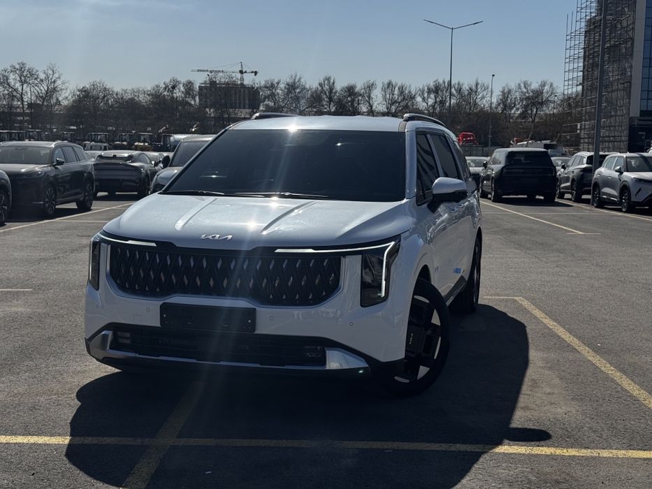 Янги яъни абсолютно новая Kia Carnival гибрид 1,6 2025 год декабрь