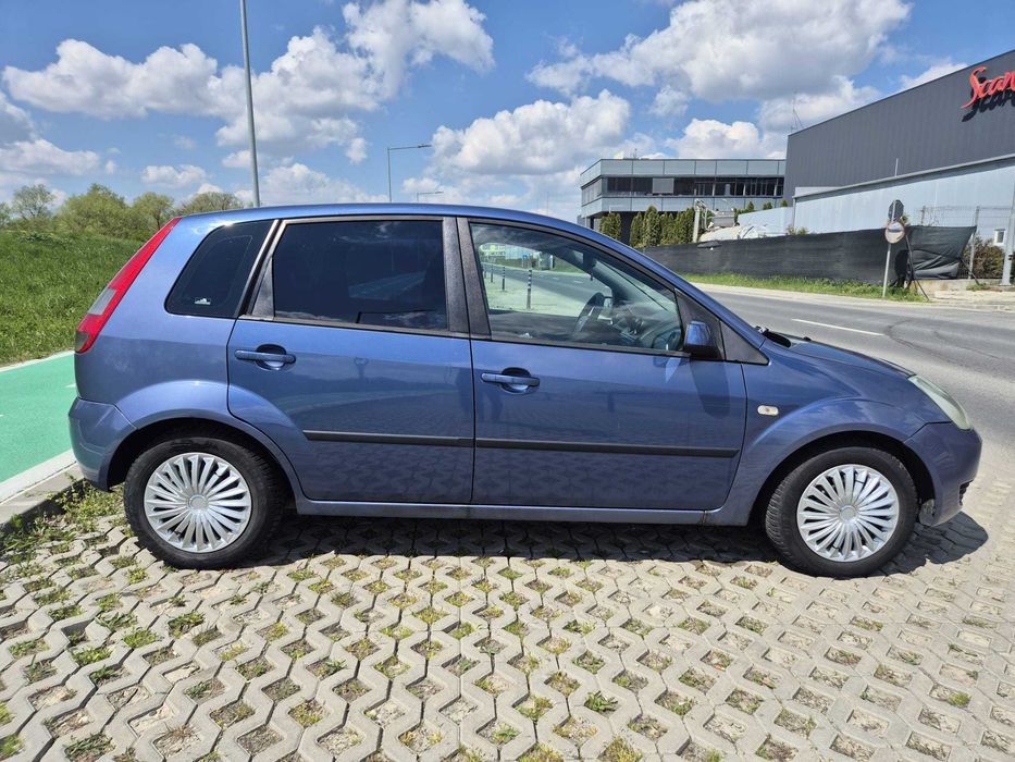 FORD Fiesta 2005 — imagine 3
