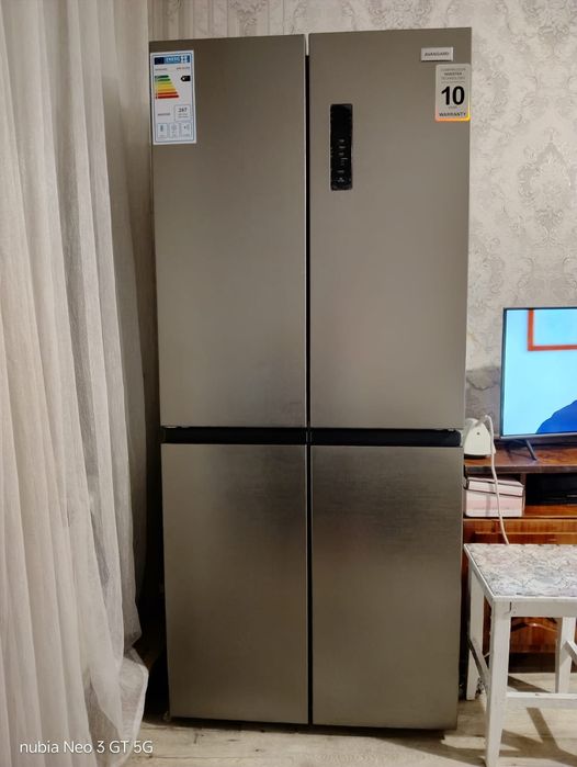 Продаем холодильник