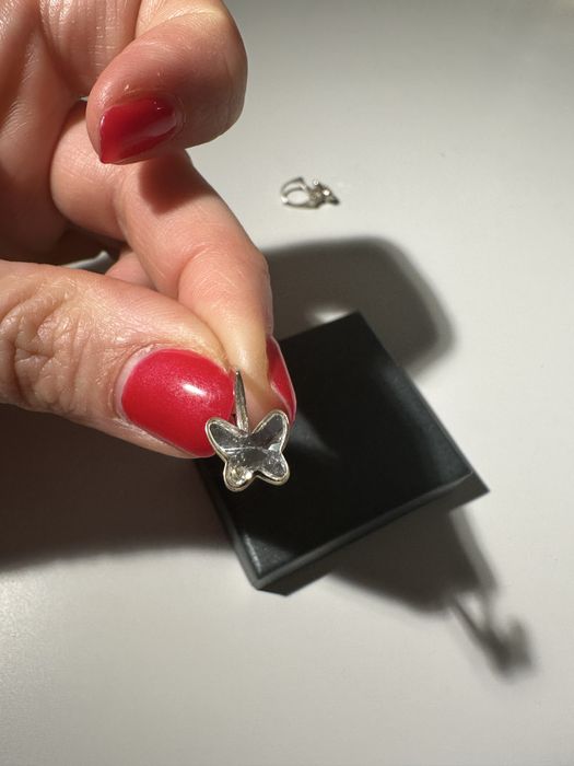 Нежни обеци сребро с форма на пеперуда и кристали Сваровски