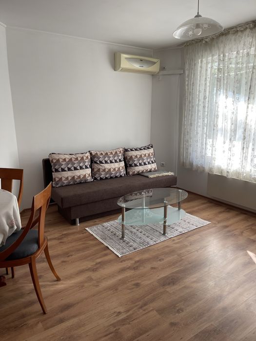 Дава се под наем Двустаен апартамент в Бургас, Център - 78 кв.м за 408 € - Снимка #3